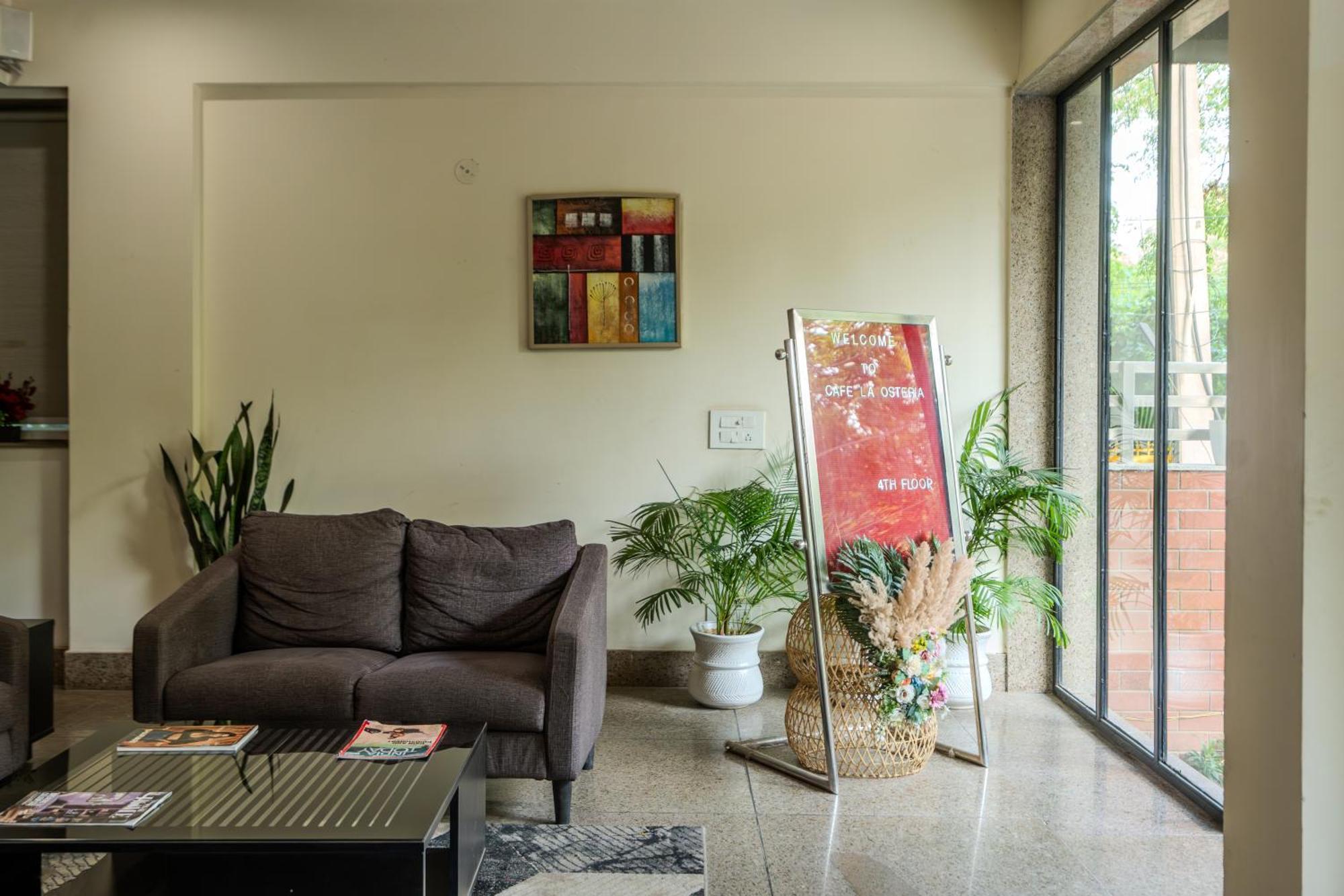 Stay Studio Hotel & Residences Γκουργκάον Εξωτερικό φωτογραφία